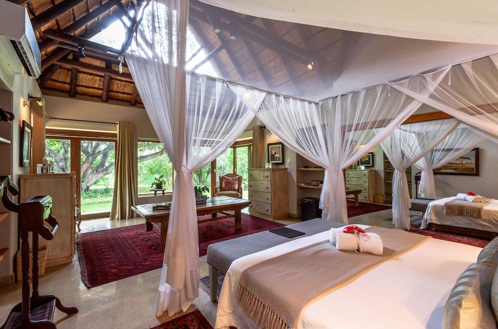 Khaya Ndlovu Safari Manor Alojamento de Turismo Selvagem